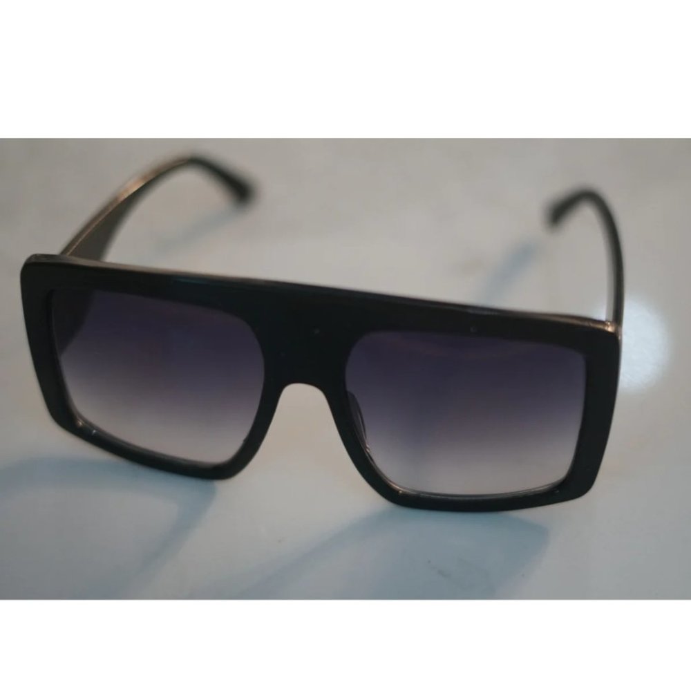 Black Oversized Sunglasses